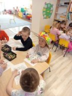 2025-03-21 Wiosenny pochód u Biedronek